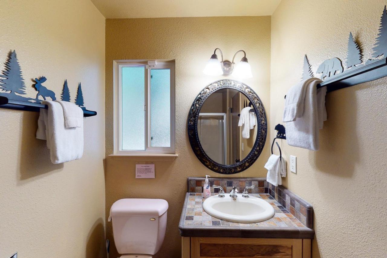 Yosemite Silvertip Lodge フィッシュ・キャンプ エクステリア 写真